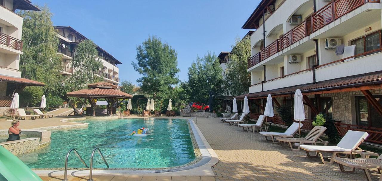 Mm Complex Apartment Primorsko Exterior foto